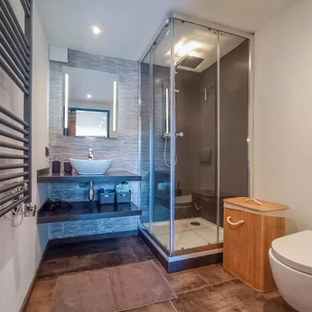 3 - 3 Ambiances - Confort - Piscine Ouverte Juillet Aout - Zwembad Open July Augustus Apartment Han-sur-Lesse